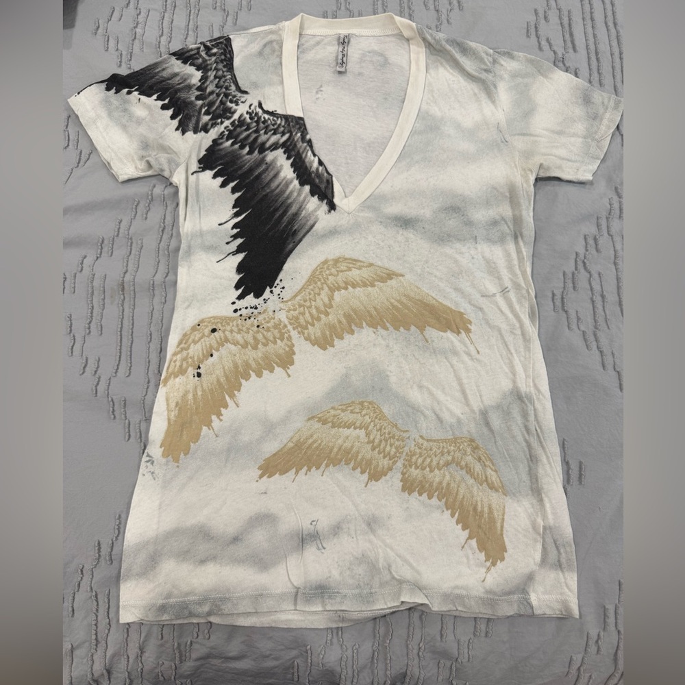 Urban Outfitters Truly Madly Deeply Angel Wing T-Shirt EUC
